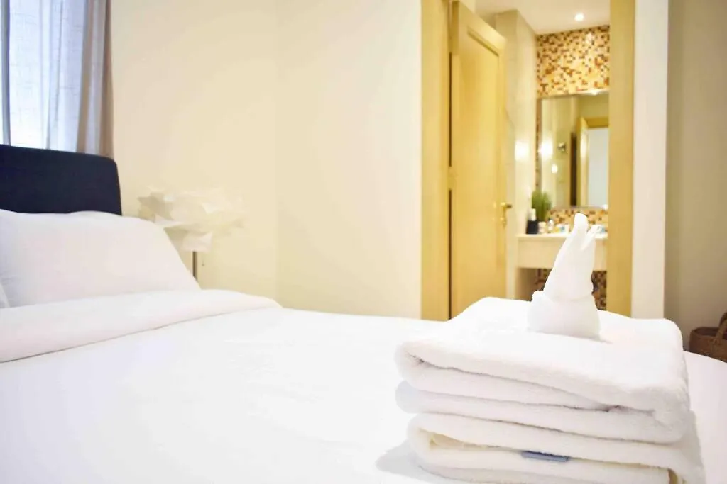 Elegant 4 Beds W/Partial Seaview Apartment Jeddah