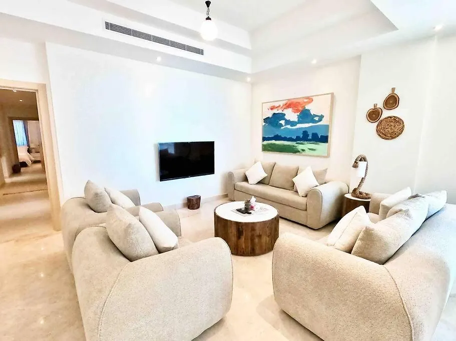 Апартаменты Elegant 4 Beds W/Partial Seaview Джедда