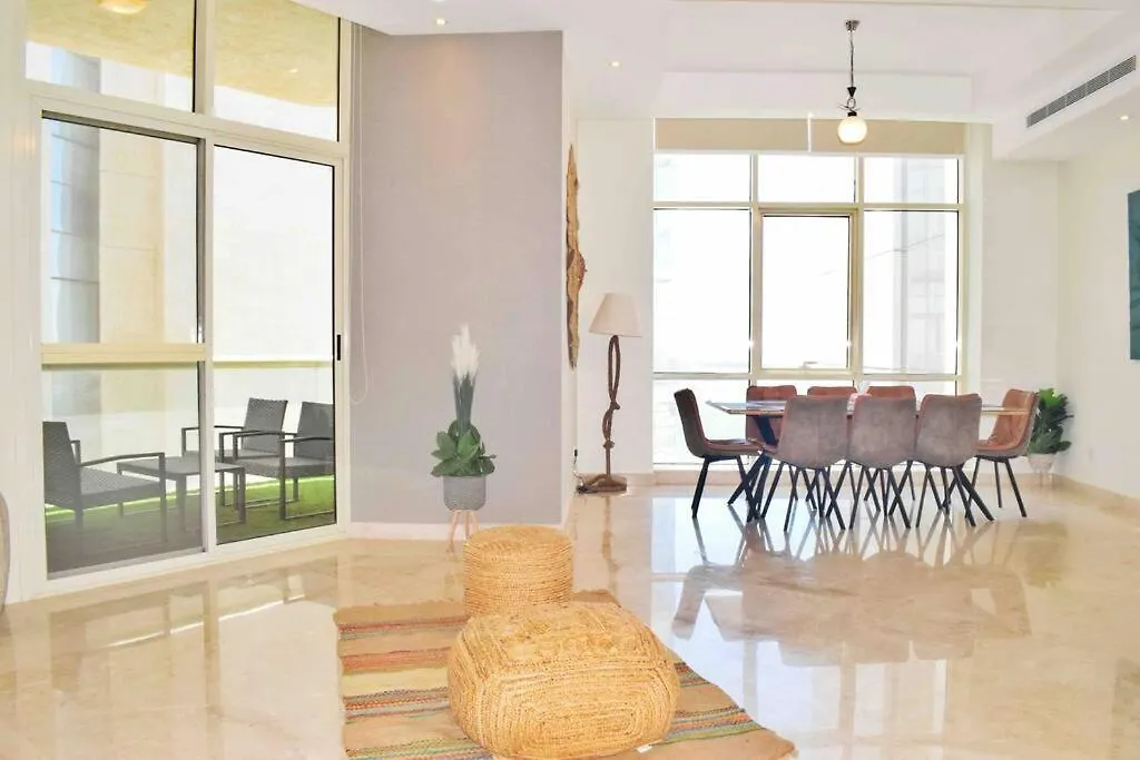 Апартаменты Elegant 4 Beds W/Partial Seaview Джедда